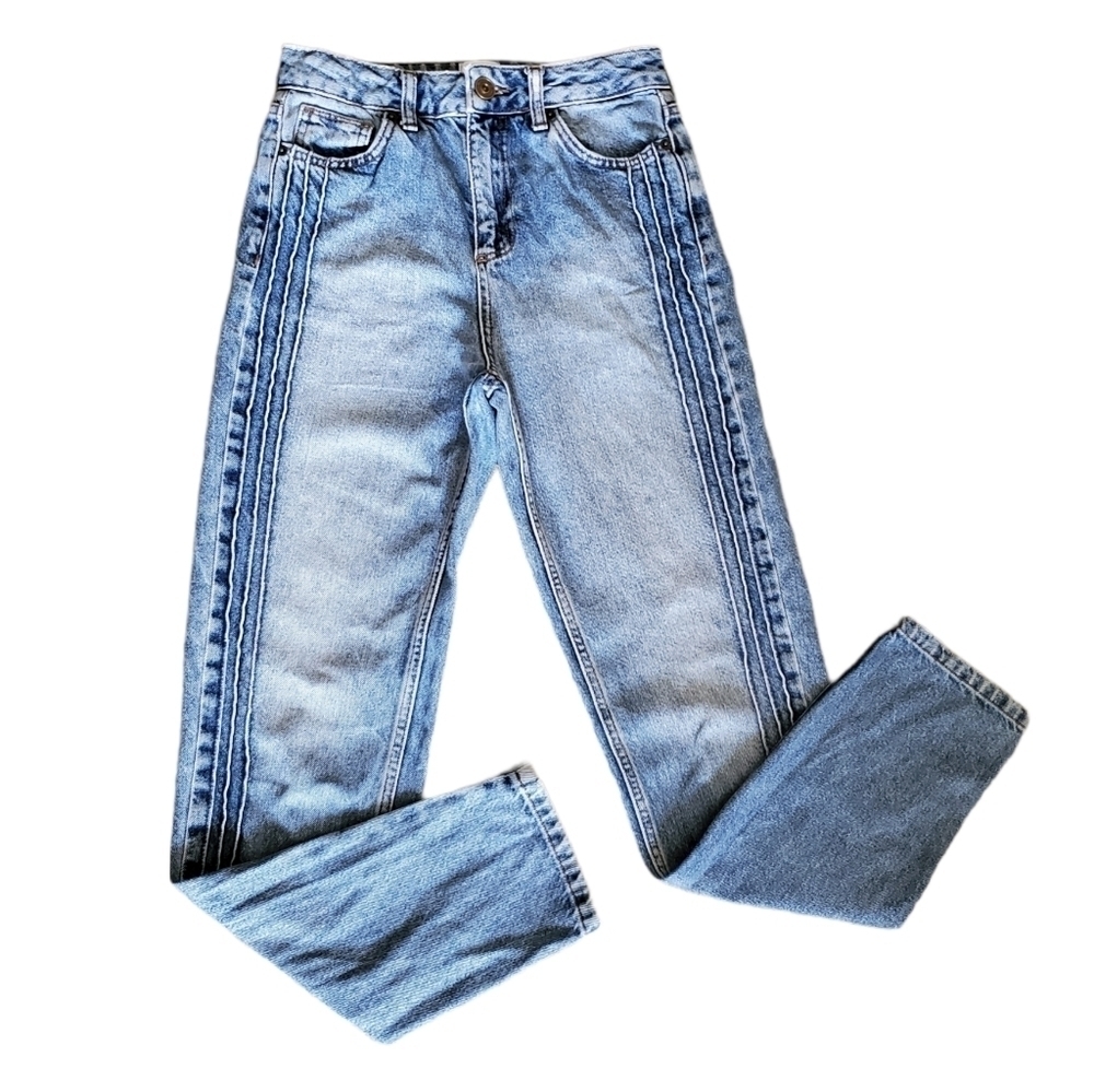 Urban Outfitters BDG High Rise Mom Jean Tapered Denim‎